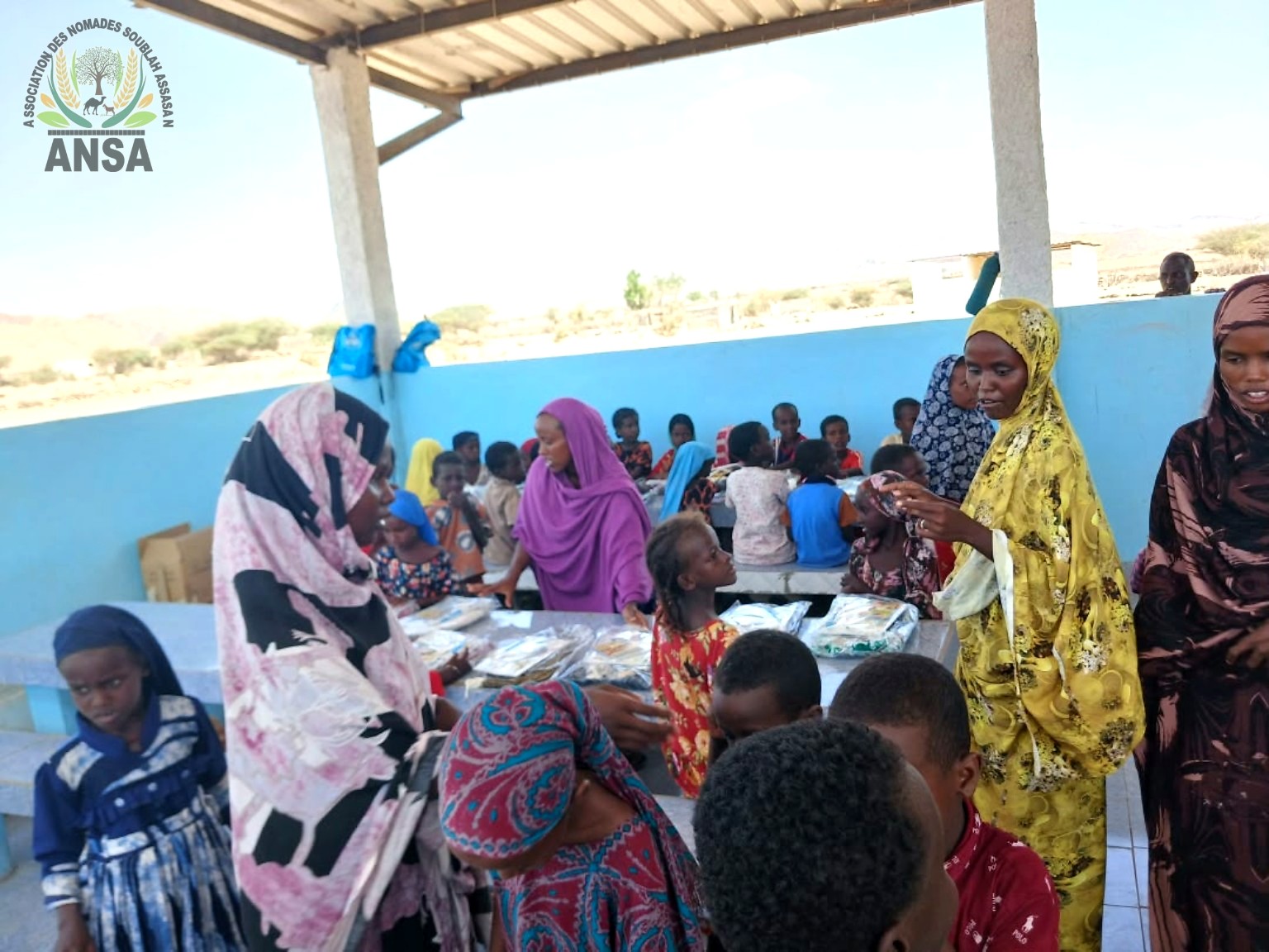 Distribution de kits scolaires et d’habits aux enfants de la communauté d’Assasan