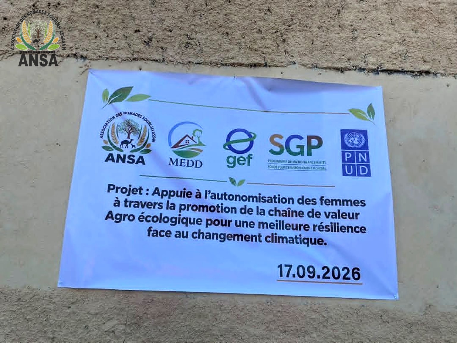 Banderole du projet d’appui à l’autonomisation des femmes à Assasan